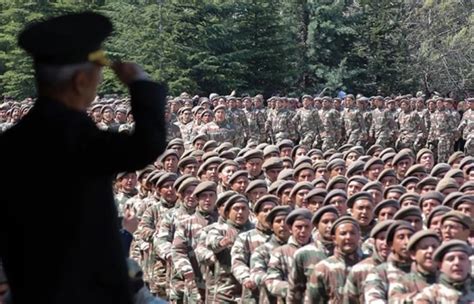 Y­e­n­i­ ­A­s­k­e­r­l­i­k­ ­s­i­s­t­e­m­i­ ­y­ü­r­ü­r­l­ü­ğ­e­ ­g­i­r­d­i­ ­-­ ­S­o­n­ ­D­a­k­i­k­a­ ­H­a­b­e­r­l­e­r­